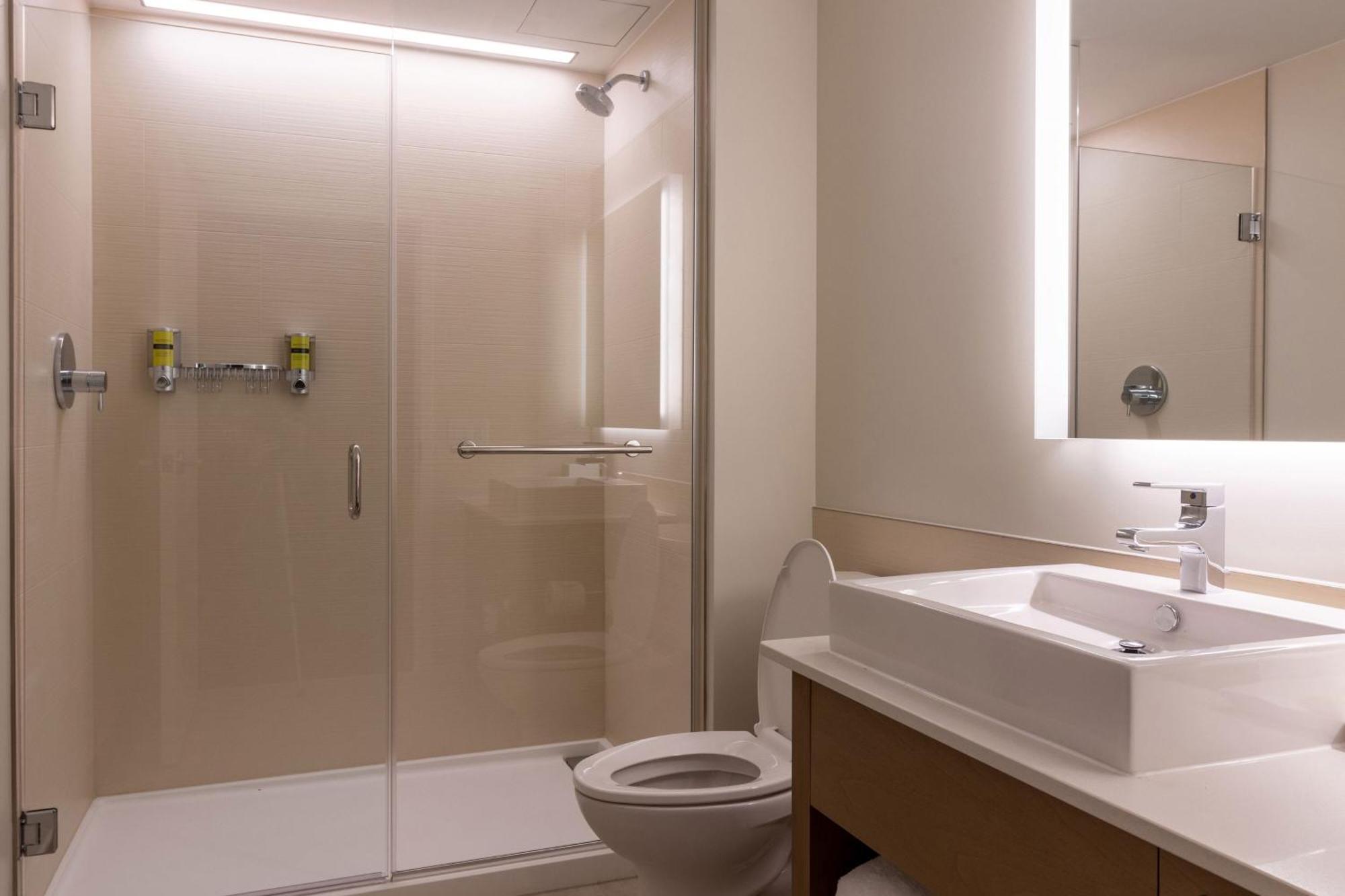 Отель Element St. Louis Midtown Экстерьер фото