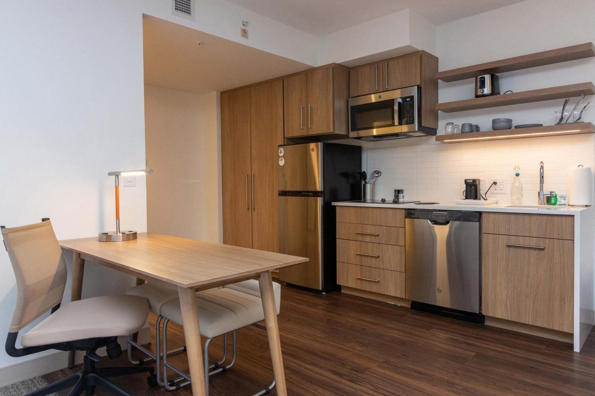 Отель Element St. Louis Midtown Экстерьер фото